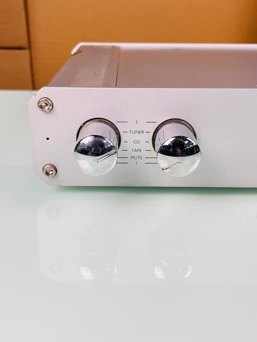 ROKSAN ROK L2 PRE AMPLIFIER WITH ROK DS4 POWER SUPPLY