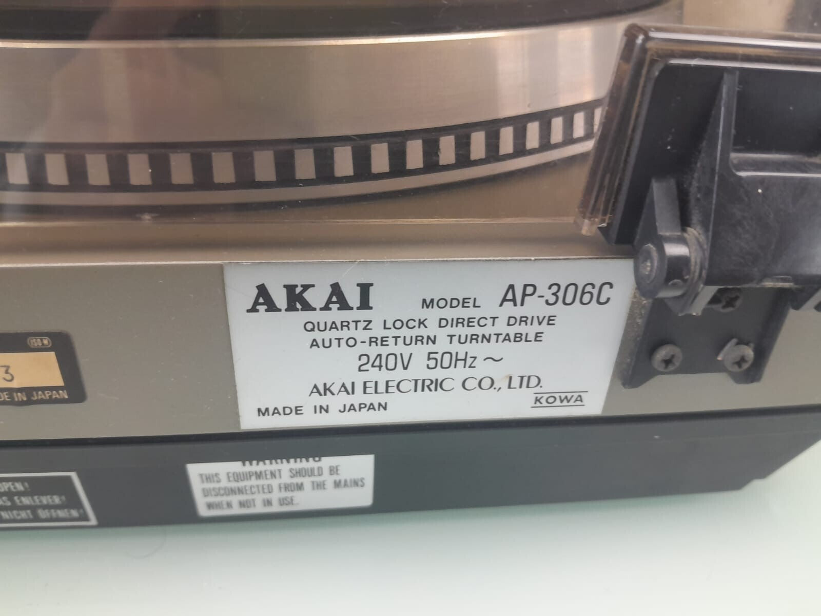 AKAI AP 306C DIRECT DRIVE AUTO RETURN TURNTABLE PC 100 STYLUS