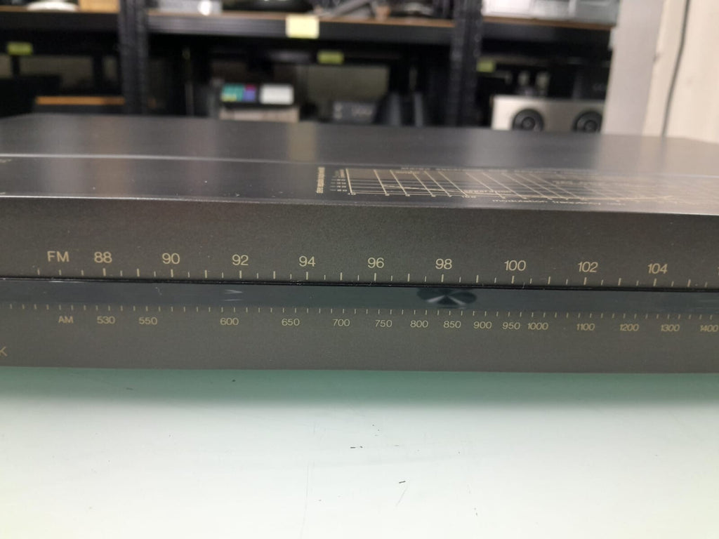 TECHNICS ST 8077 K FM AM STEREO TUNER