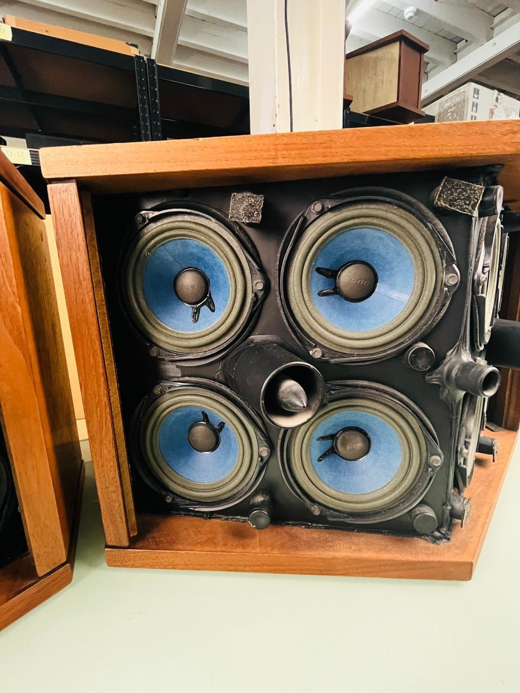 BOSE 901 SERIES IV SPEAKERS