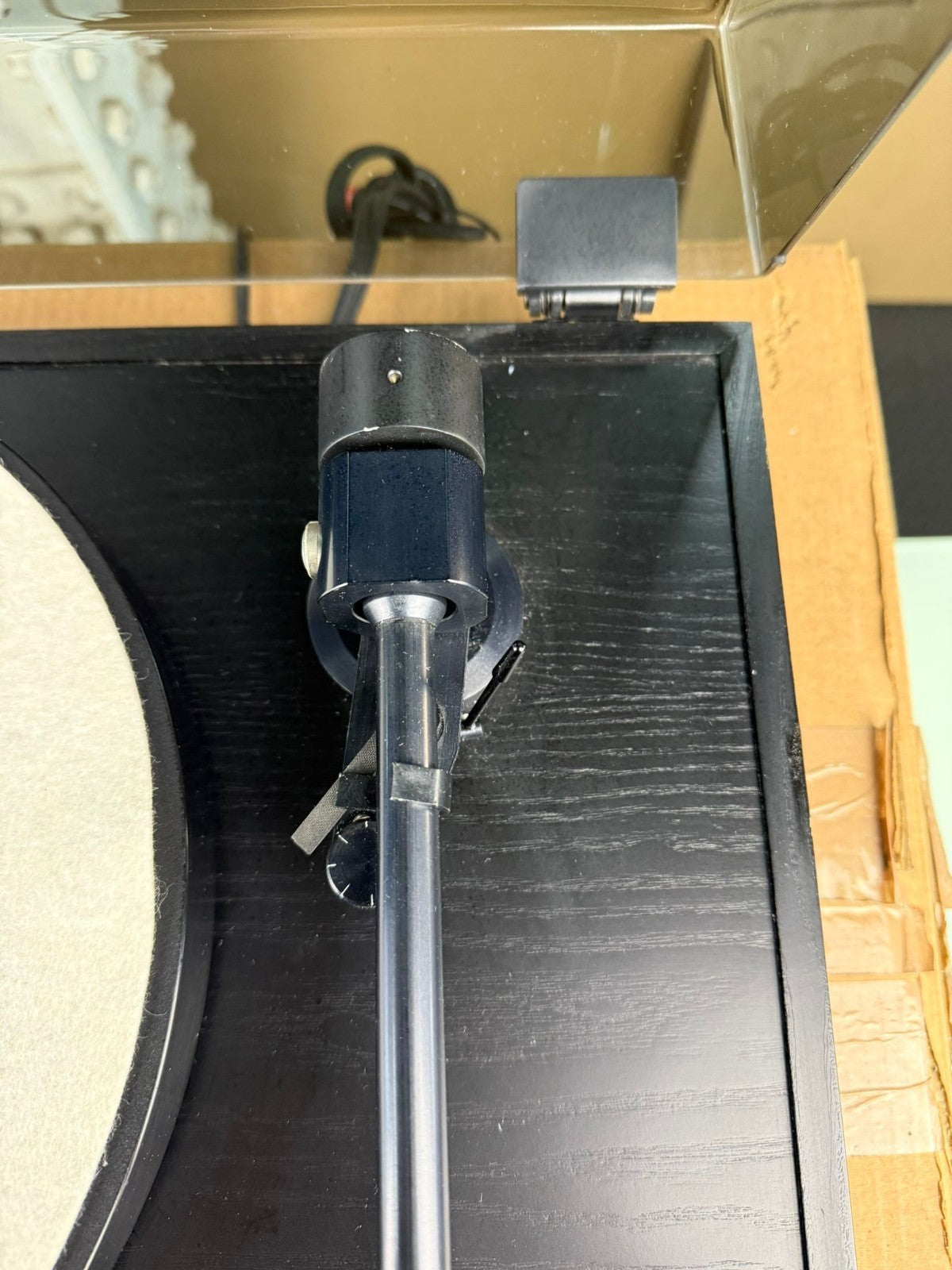 LOGIC TEMPO WITH DATUM II TONEARM TURNTABLE WITH GOLDRING CARTRIDGE
