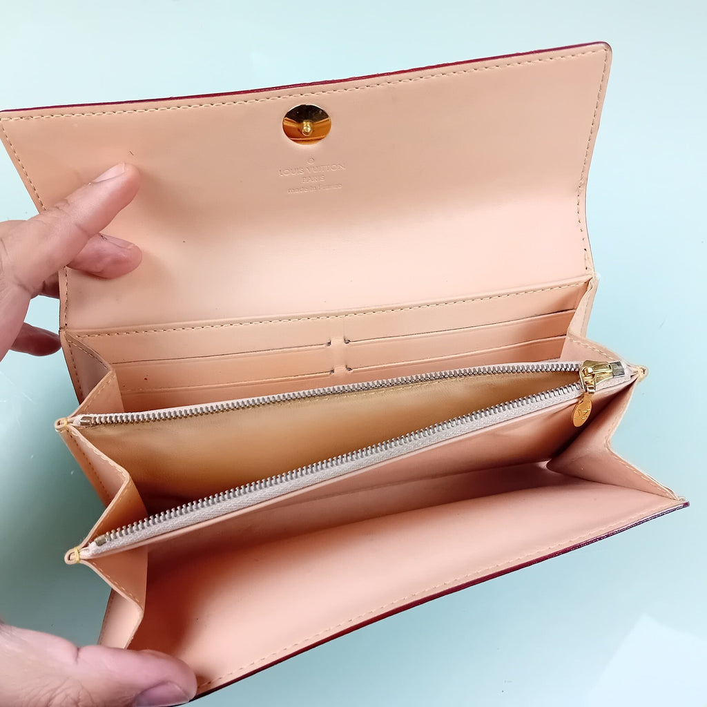 LOUIS VUITTON PARIS SARAH WALLET BAG