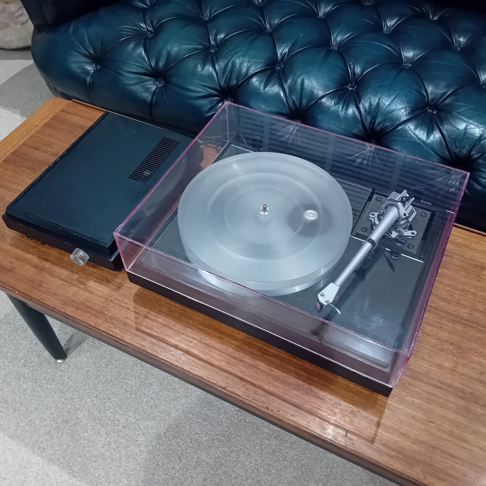 PINK TRIANGLE ANNIVERSARY TURNTABLE SME SERIES IV 4 TONEARM ORTOFON MC VIVO