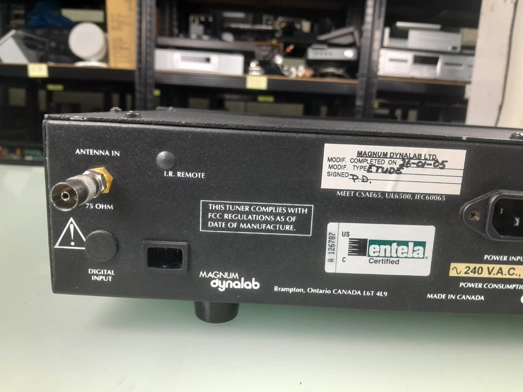 MAGNUM DYNALAB FT 101A ANALOG FM TUNER
