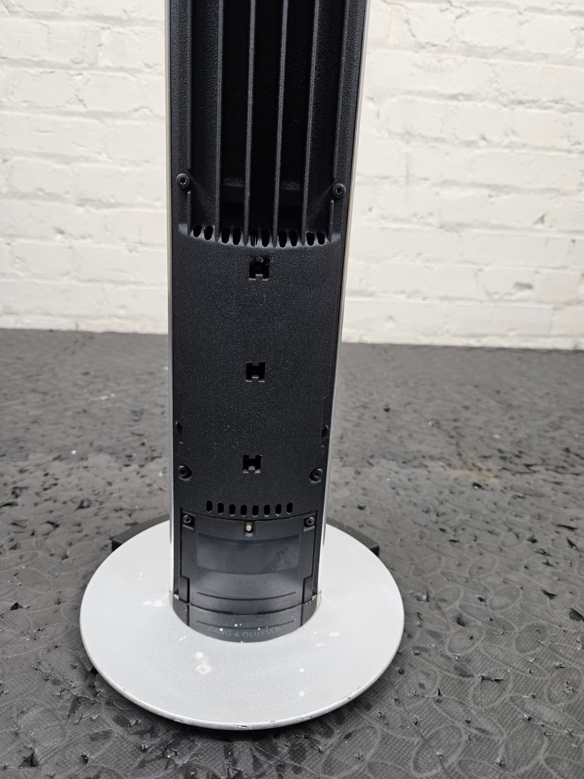 BANG & OLUFSEN B&O BEOLAB 6000 SINGLE FLOOR STANDING SPEAKER ONLY
