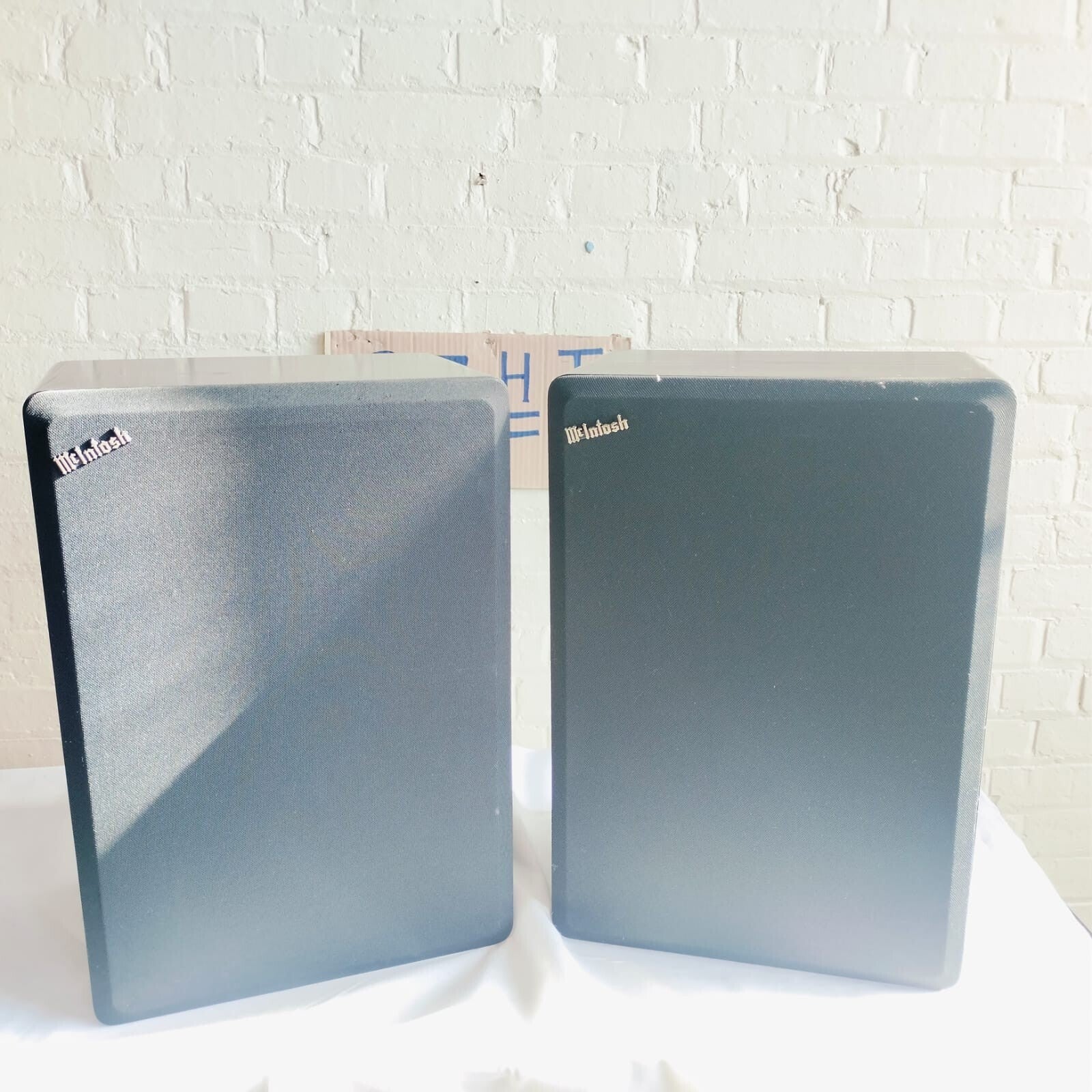 MCINTOSH HT 1 HOME THEATER LOUDSPEAKERS