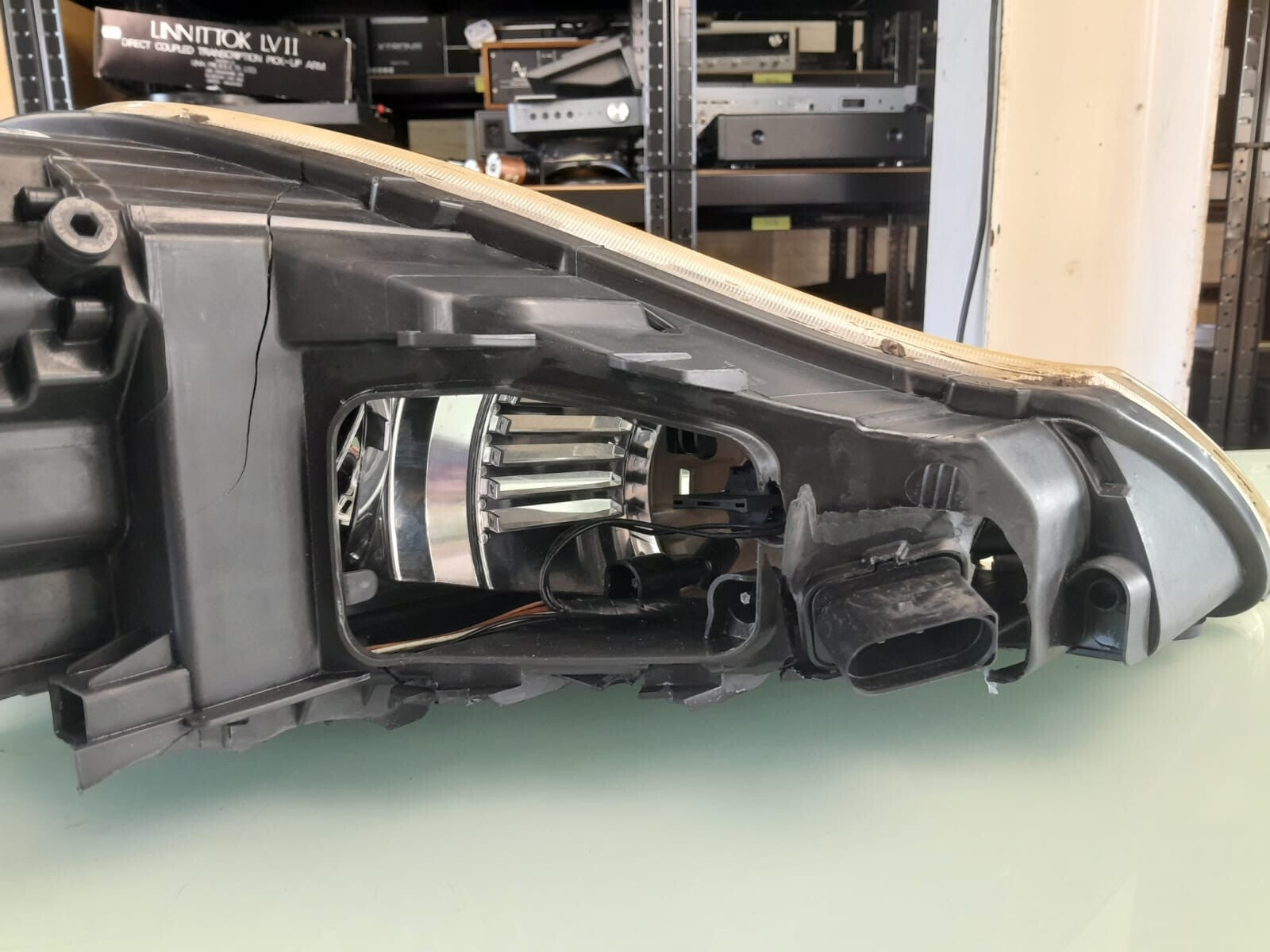 PORSCHE 957 CAYENNE GTS HEADLIGHT 2008 Passenger Side