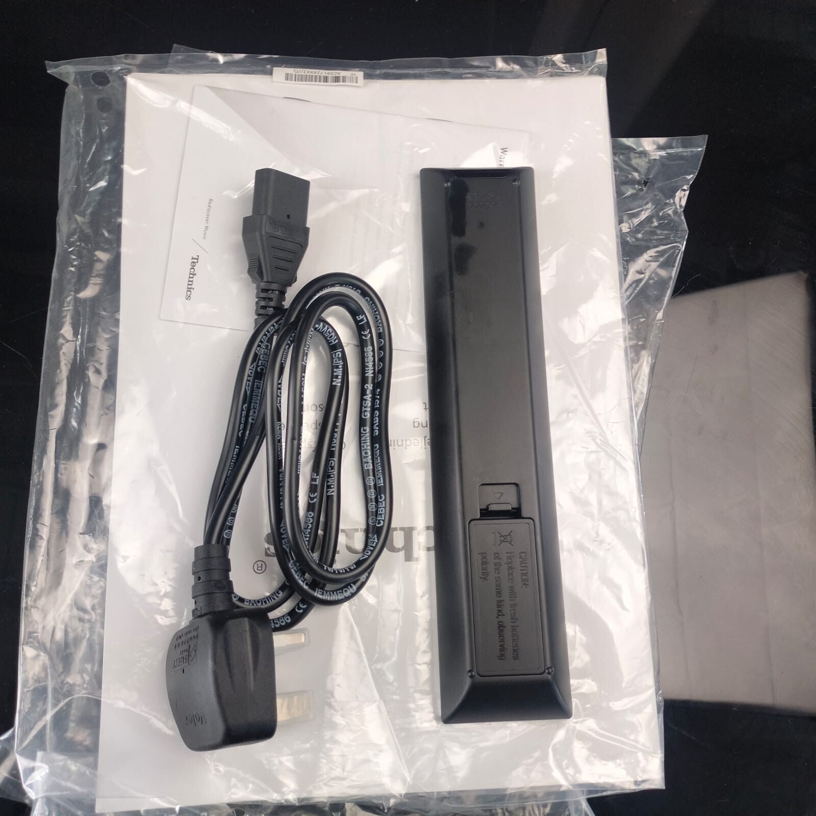 Technics SL-C700 CD Player With Remote