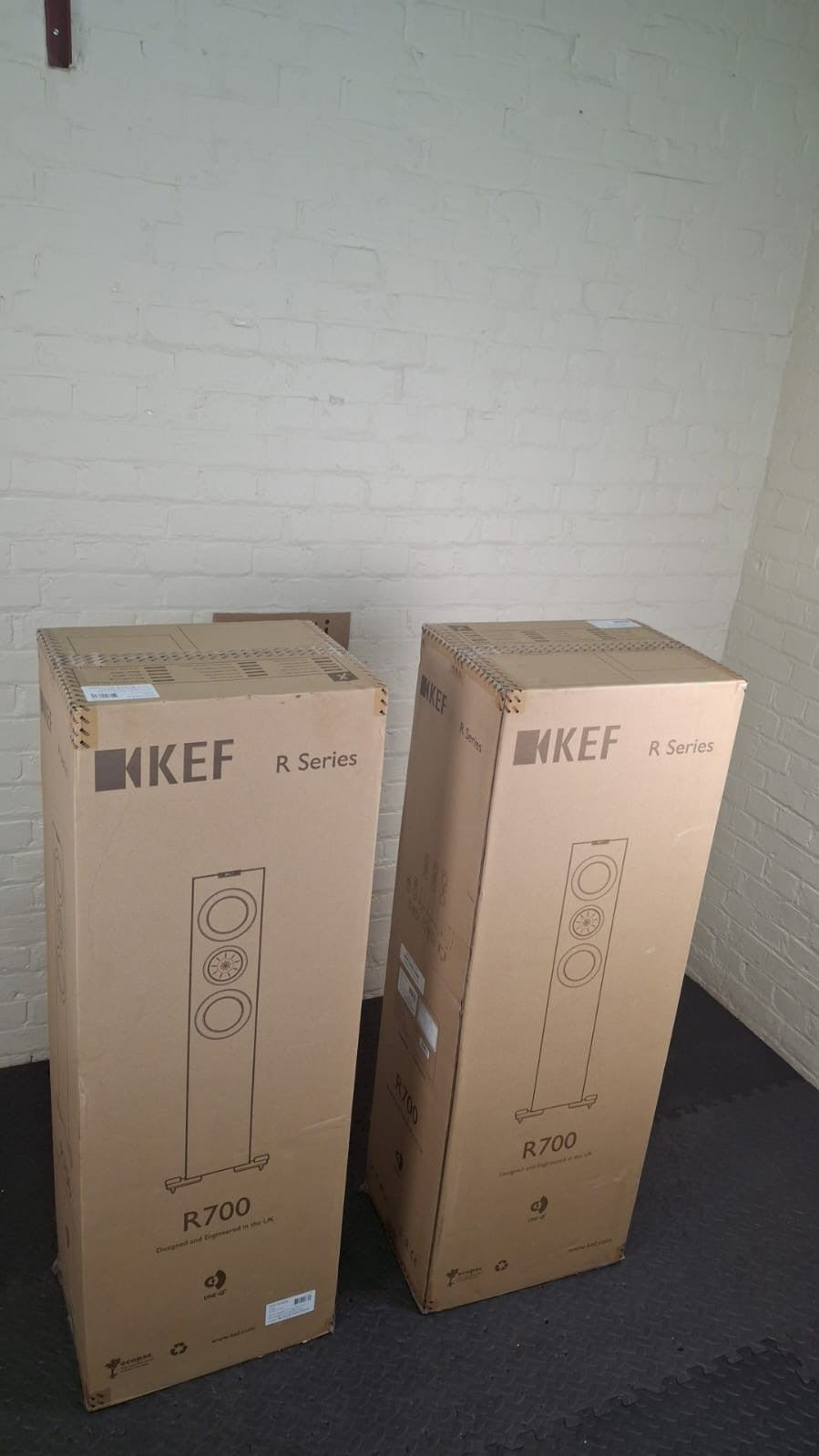 NEW SEALED KEF R700 FLOOR STANDING SPEAKERS