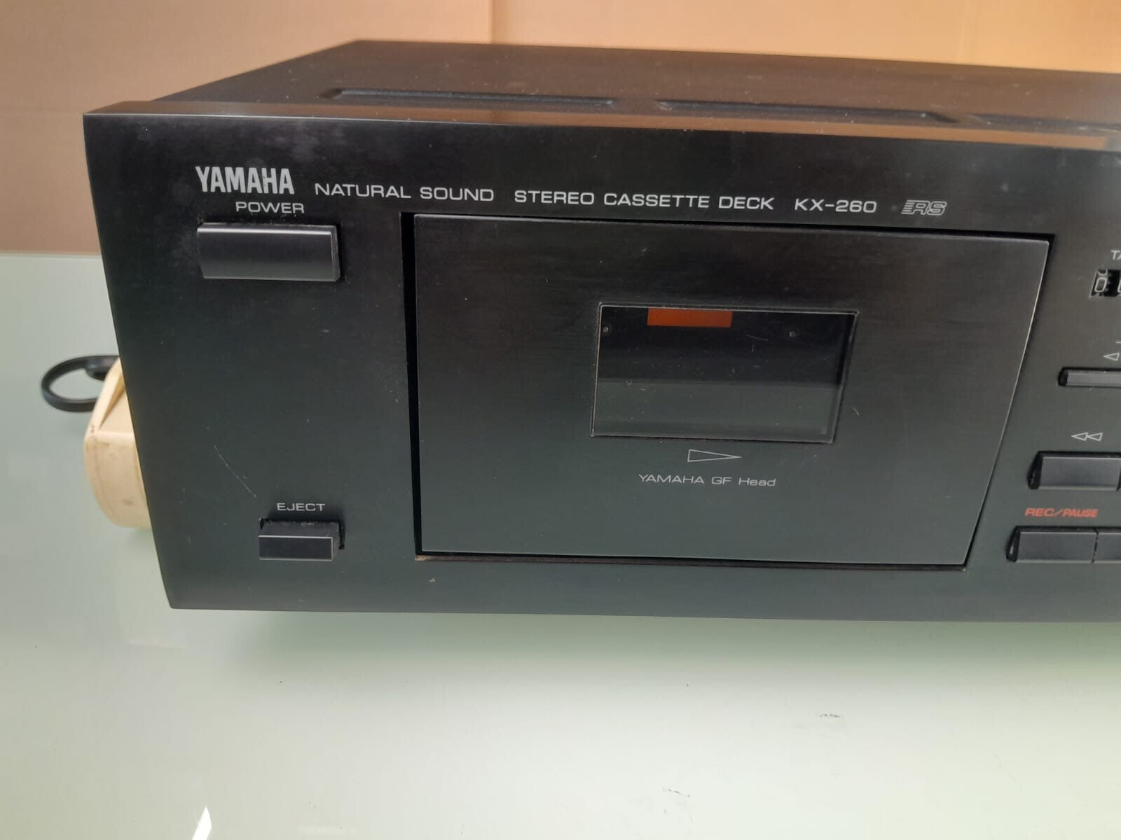 YAMAHA KX 260 NATURAL SOUND STEREO CASSETTE DECK