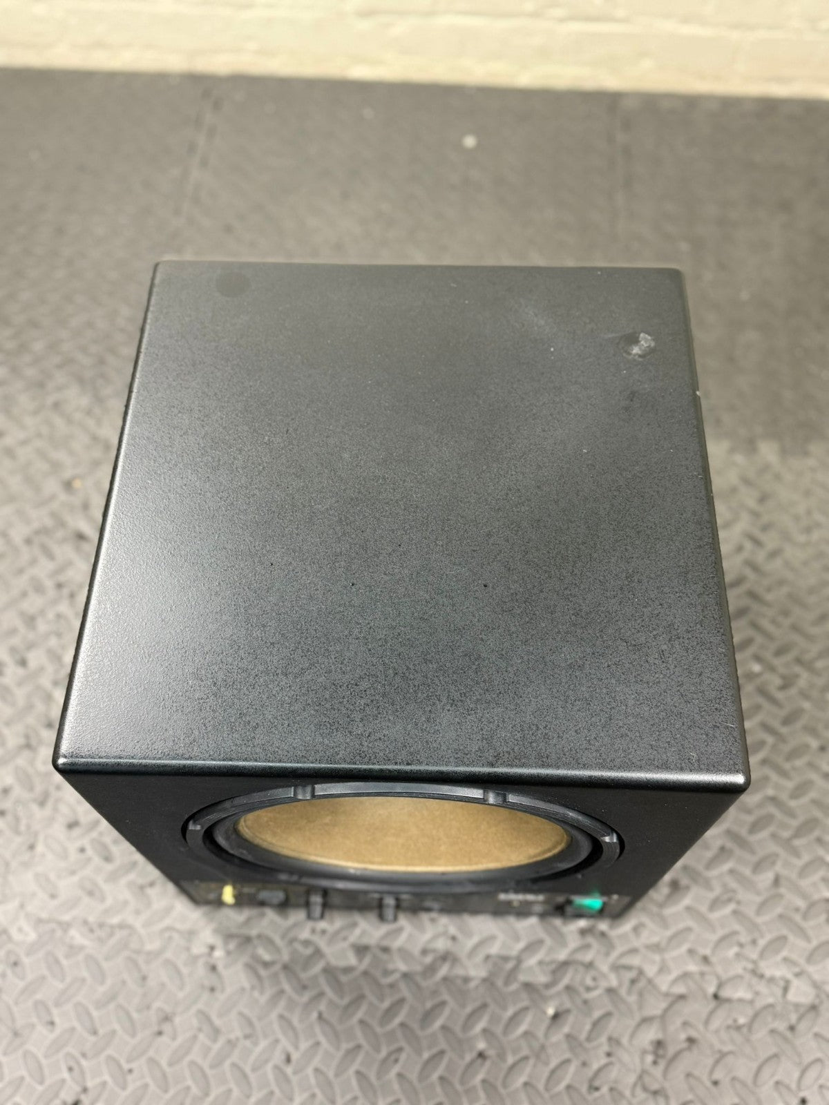 REL Q50 POWERED SUB BASS SUBWOOFER