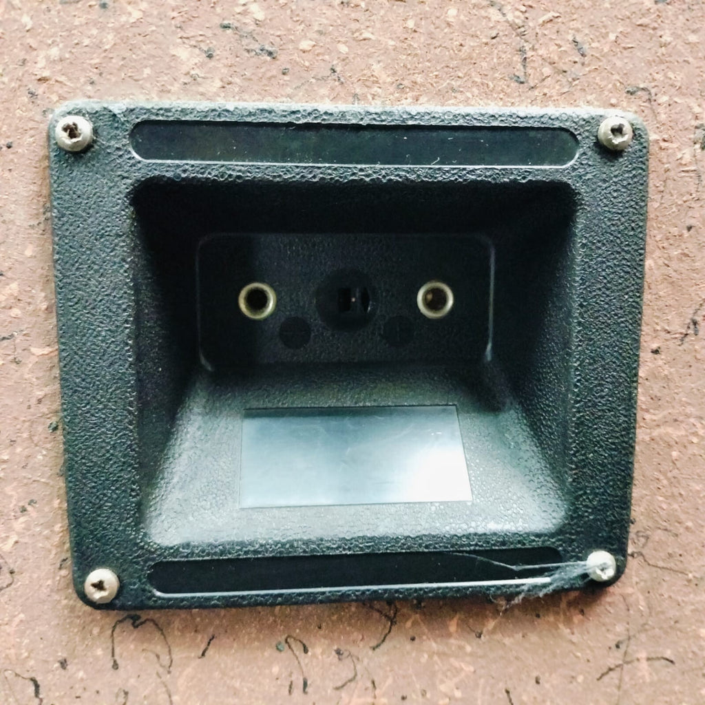 UNBRANDED SPEAKERS