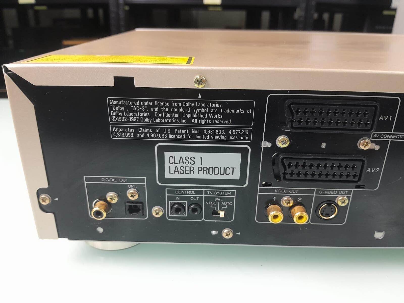 PIONEER DV 717 DVD PLAYER