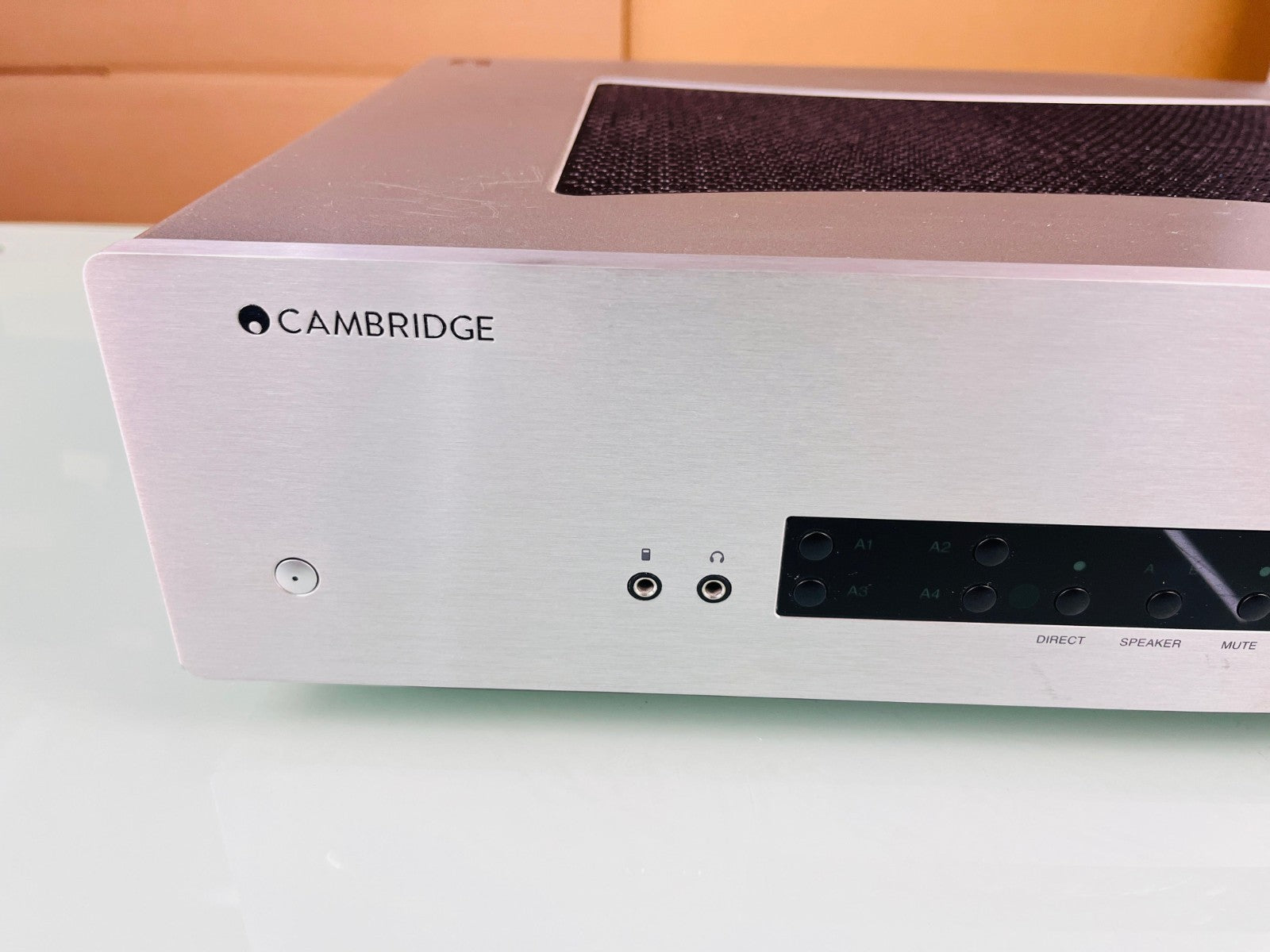 CAMBRIDGE AUDIO CXA60 INTEGRATED AMPLIFIER WITH REMOTE