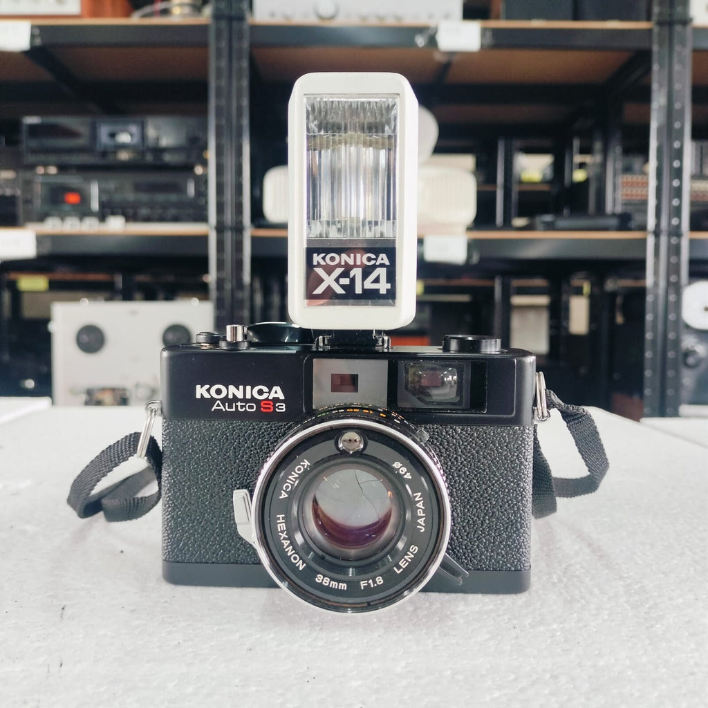 KONICA AUTO S3 sRANGEFINDER CAMERA WITH HEXANON 38MM F1.8 LENS & X-14 FLASH
