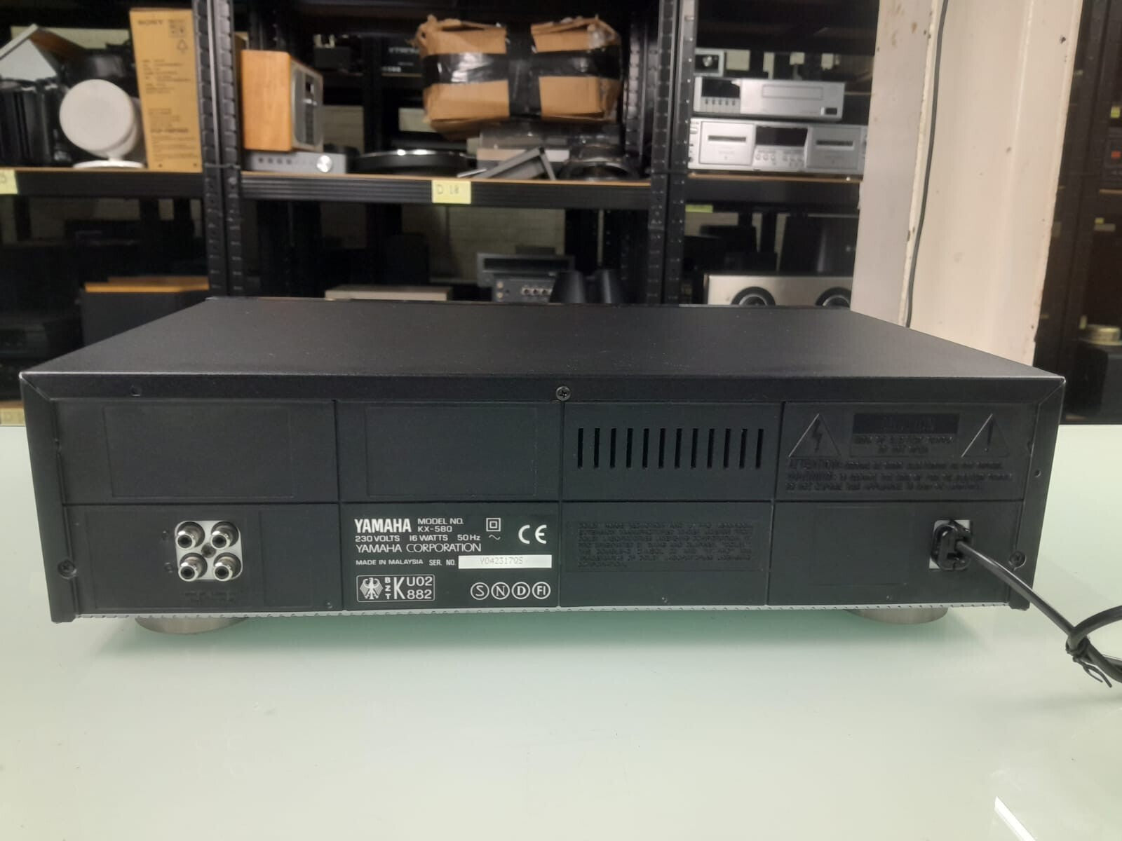 YAMAHA KX 580 NATURAL SOUND STEREO CASSETTE DECK
