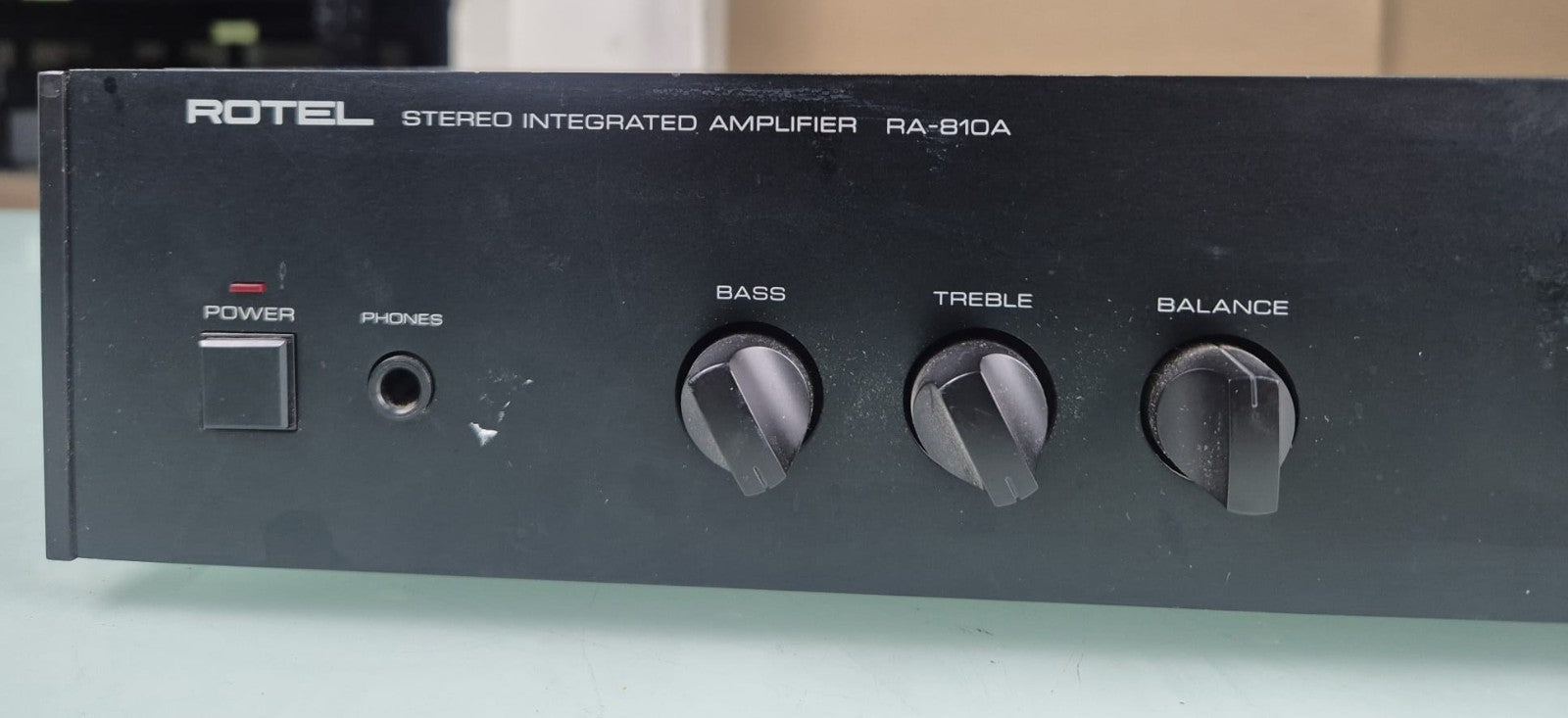 ROTEL RA 810A STEREO INTEGRATED AMPLIFIER