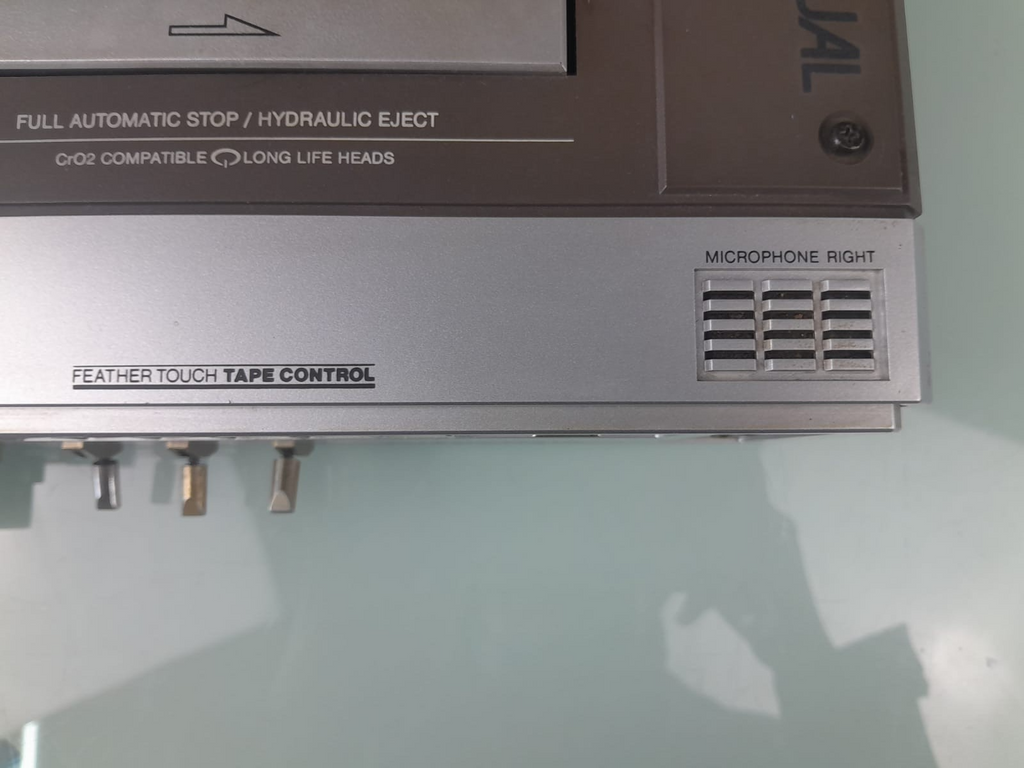 PHILIPS D 6920 PORTABLE STEREO CASSETTE RECORDER