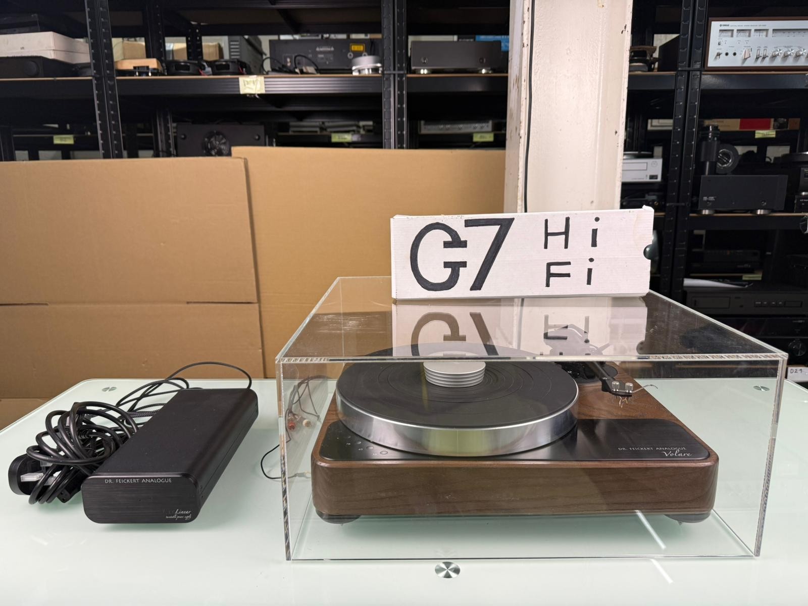 DR FEICKERT VOLARE TURNTABLE WITH ORACLE SME 345 TONEARM & POWER SUPPLY