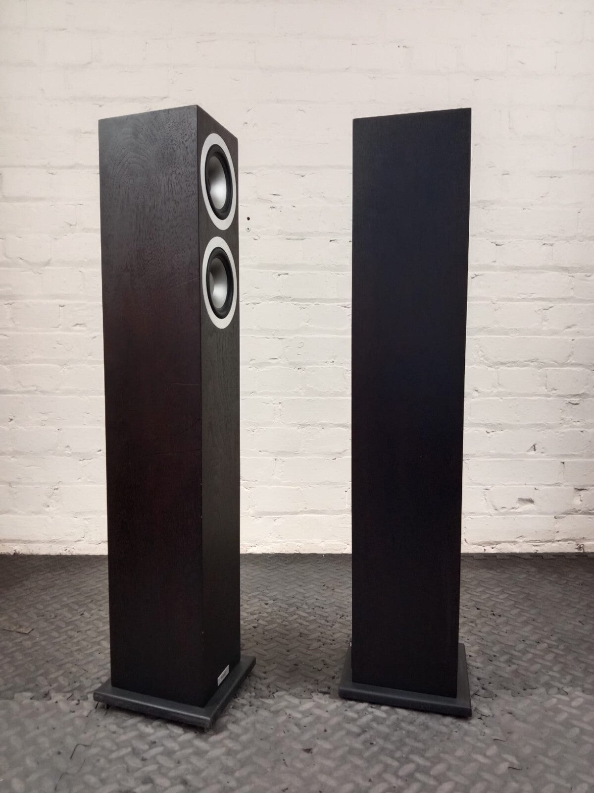 Tannoy Revolution DC4T Floorstanding Speakers