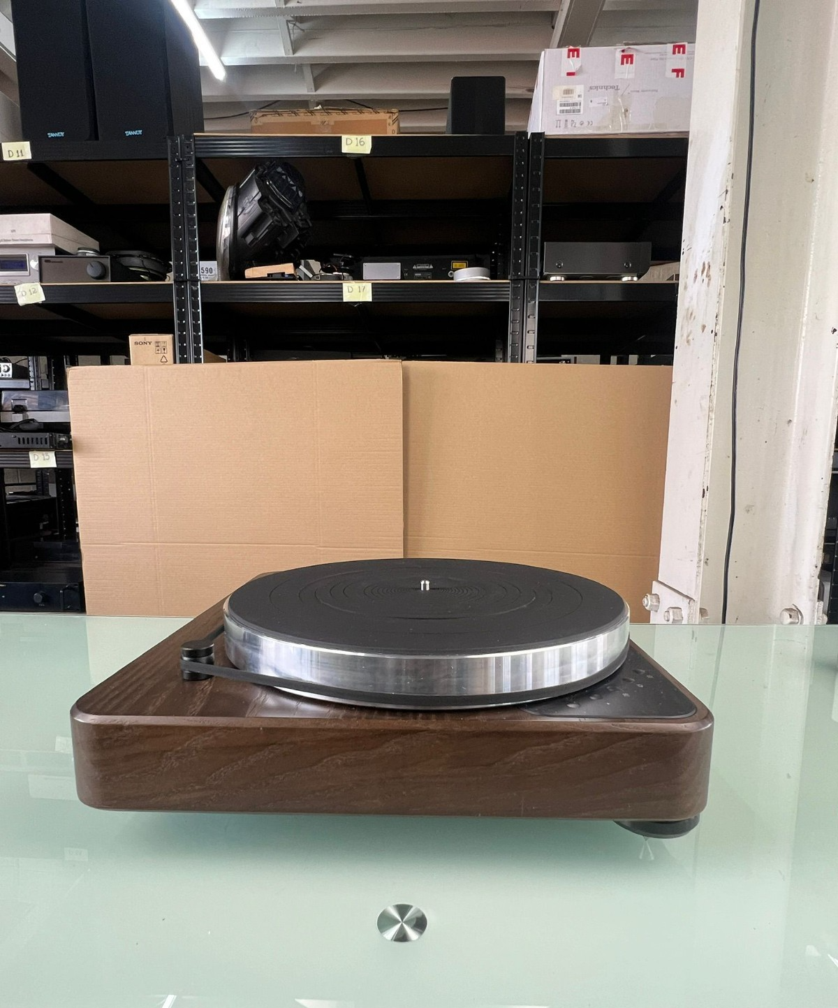 DR. FEICKERT ANALOGUE VOLARE TURNTABLE