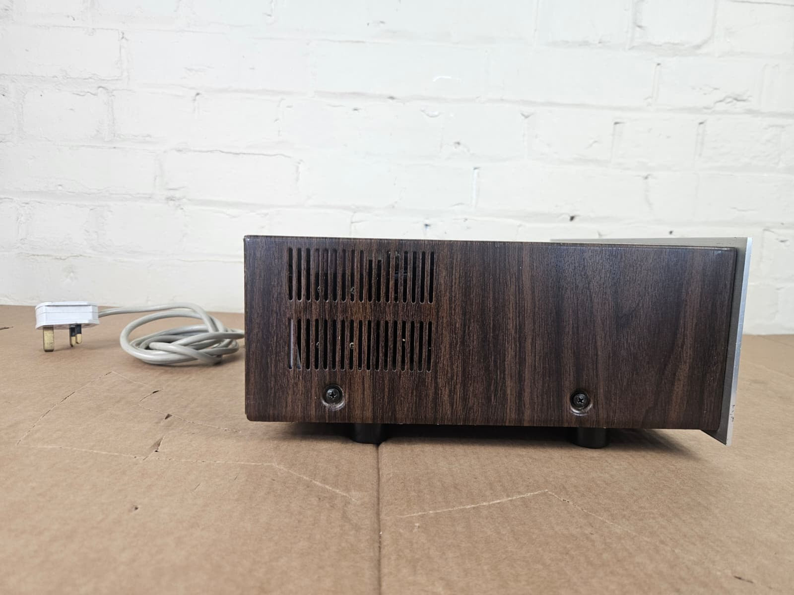 MARANTZ 1060 STEREO AMPLIFIER