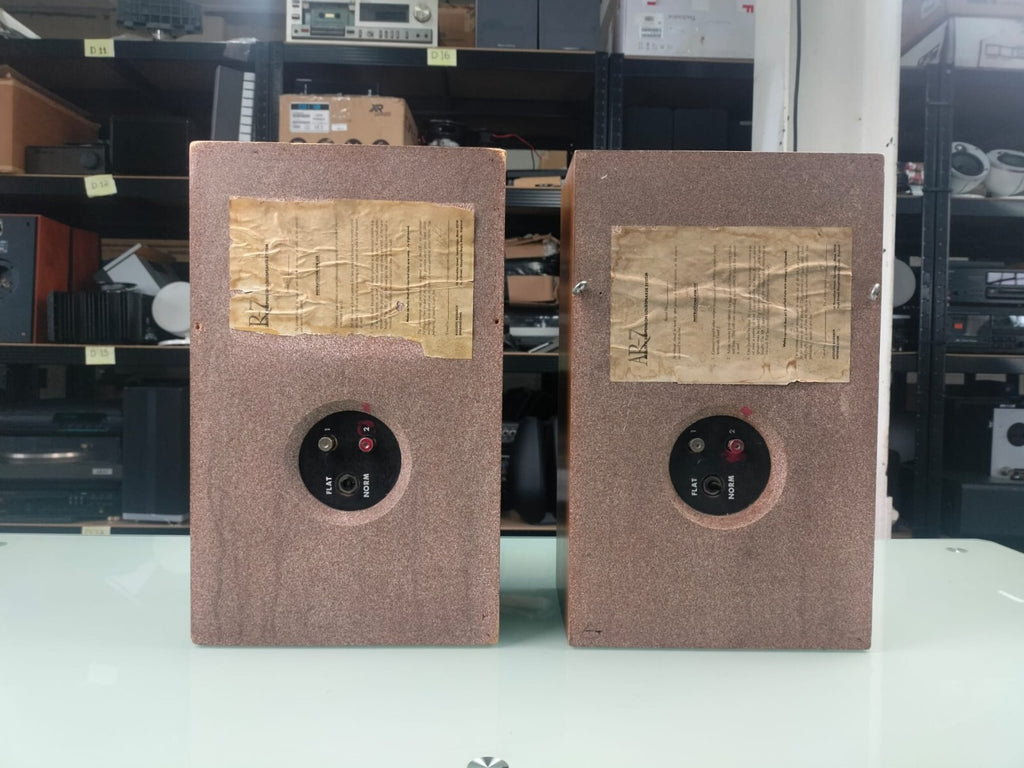 ACOUSTIC RESEARCH AR-7 SPEAKERS