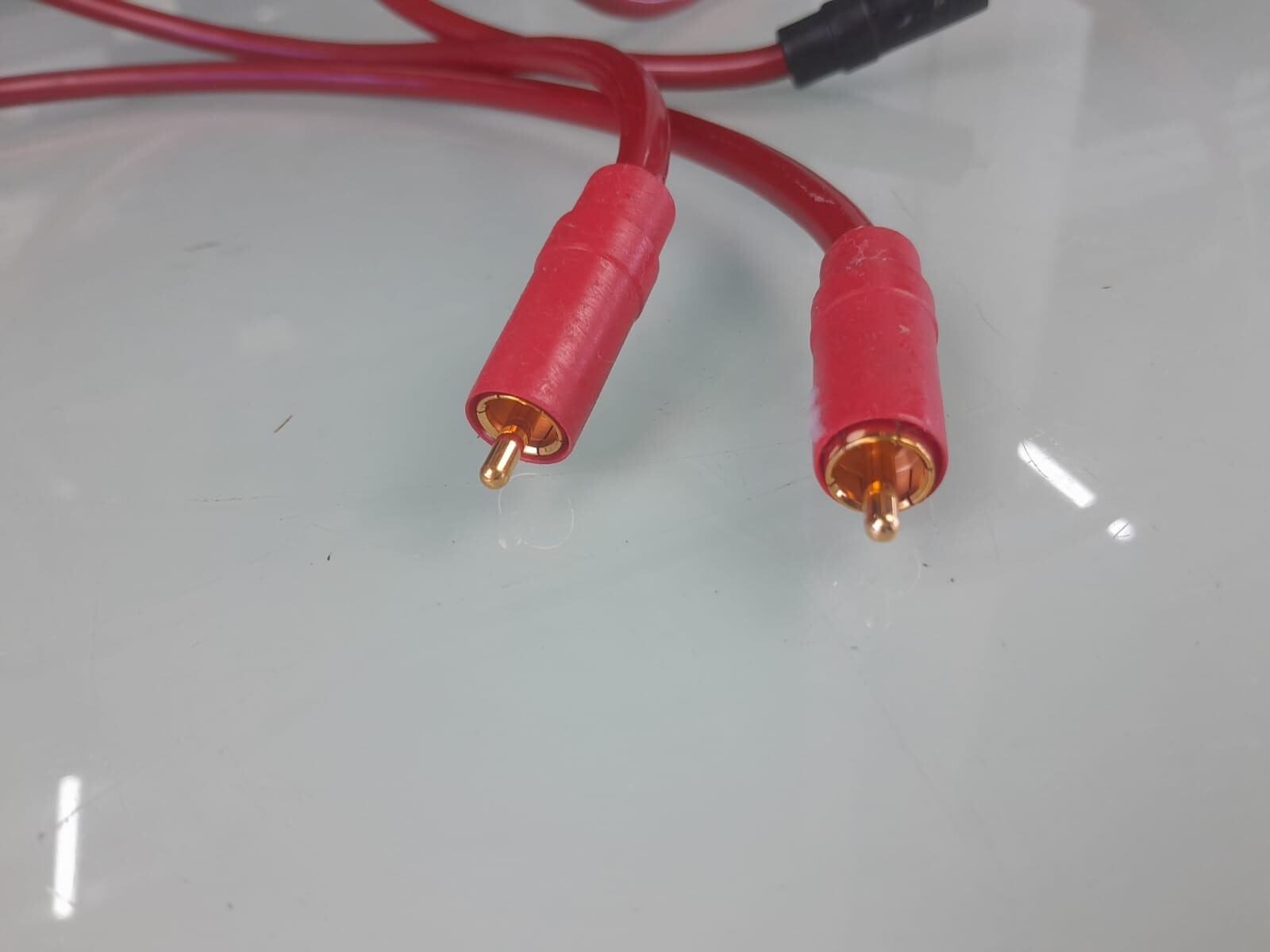 THE CHORD COMPANY CRIMSON VEE RCA INTERCONNECTS CABLES
