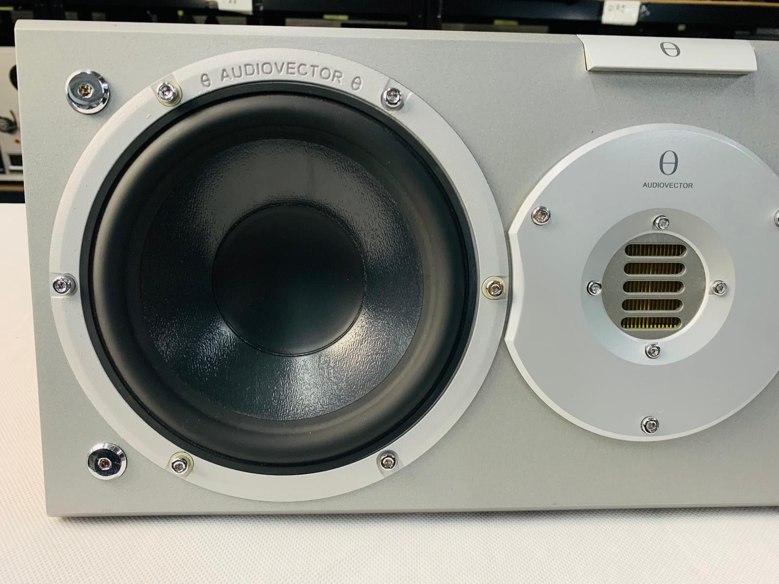 AUDIOVECTOR AV3CI SUPER CENTER SPEAKER