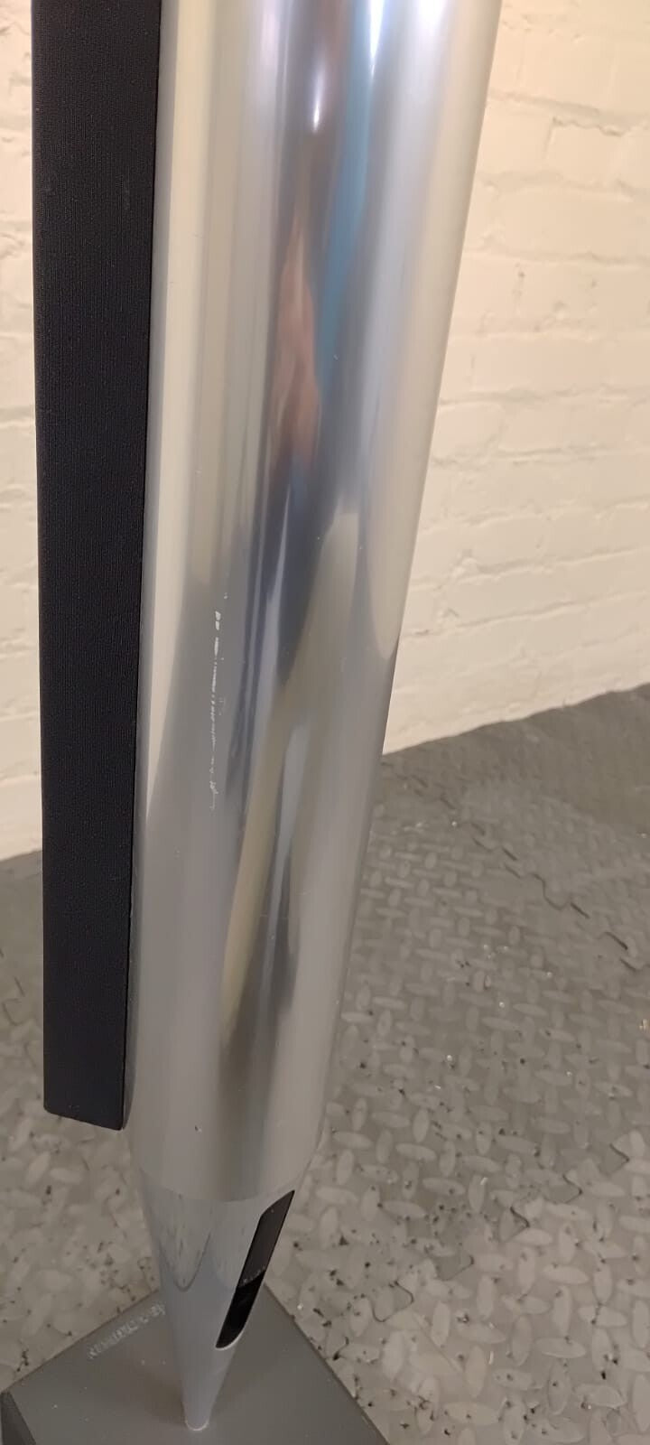 BANG & OLUFSEN B&O BEOLAB 8000 SINGLE FLOOR STANDING SPEAKER