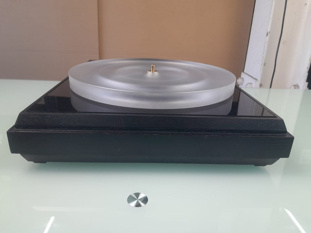 PINK TRIANGLE TURNTABLE