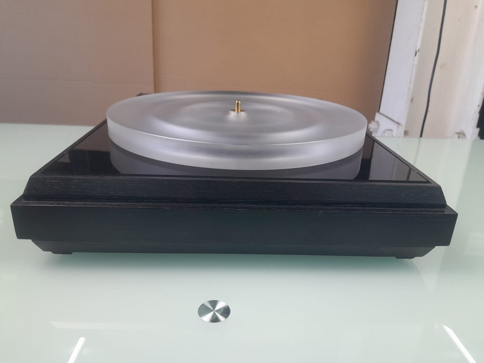 PINK TRIANGLE TURNTABLE