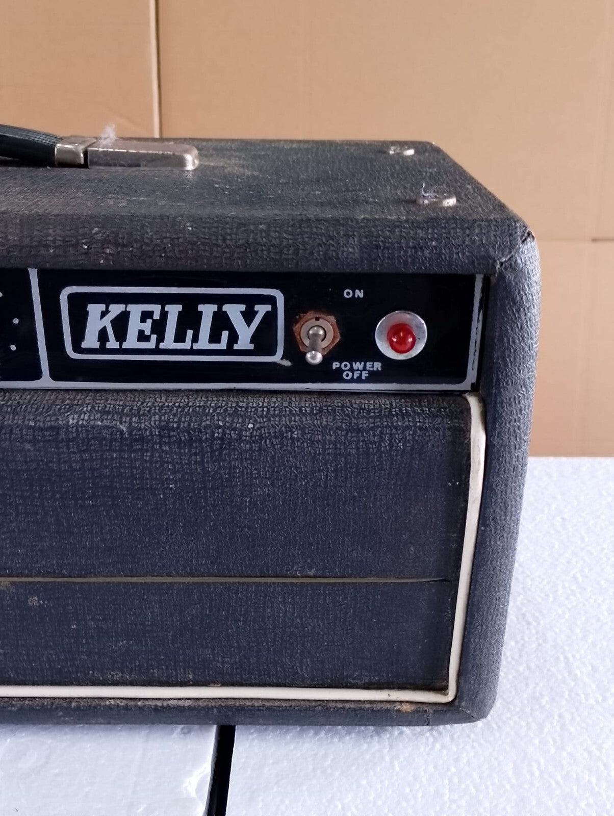 KELLY VALVE TUBE GUITAR AMPLIFIER