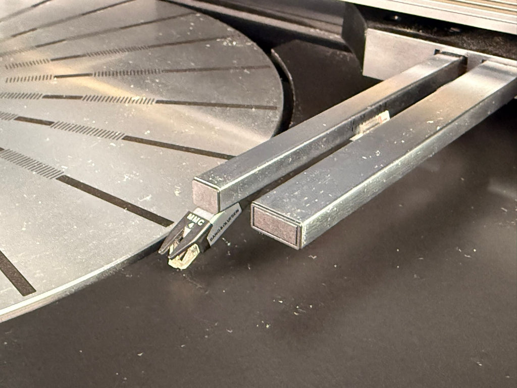BANG & OLUFSEN B&O BEOGRAM 8500 TURNTABLE WITH MMC4 CARTRIDGE