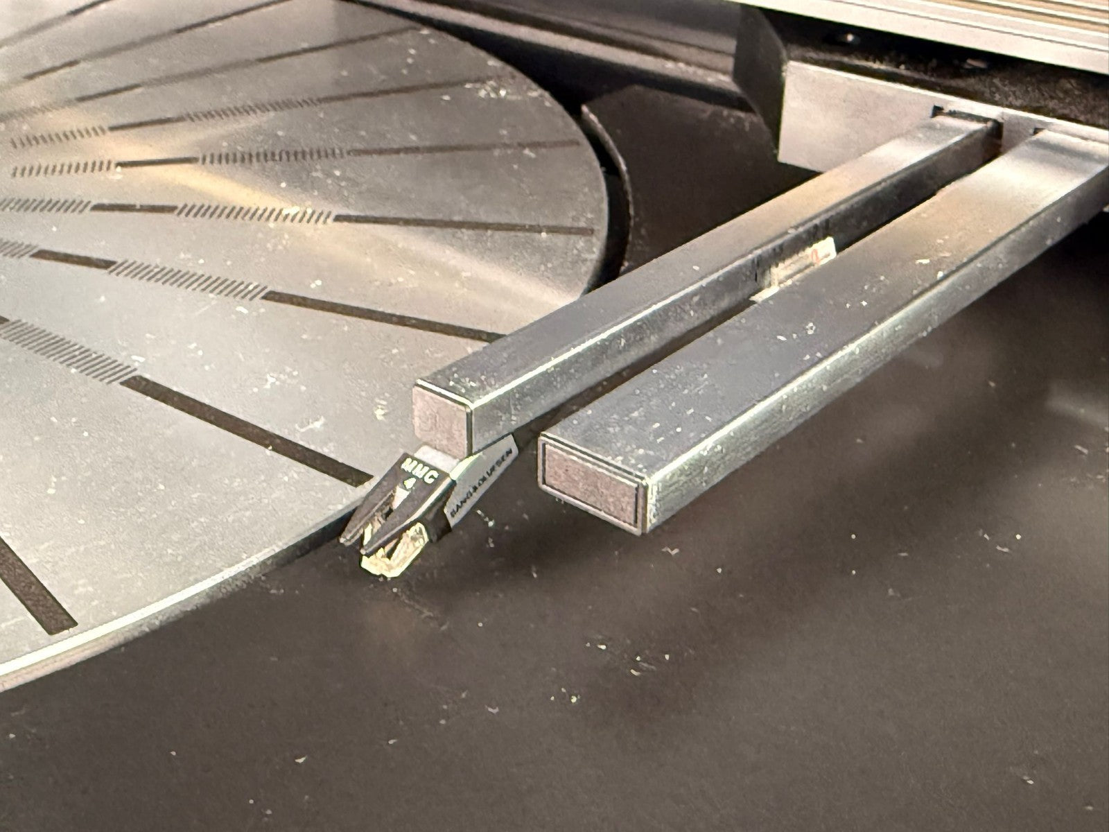 BANG & OLUFSEN B&O BEOGRAM 8500 TURNTABLE WITH MMC4 CARTRIDGE
