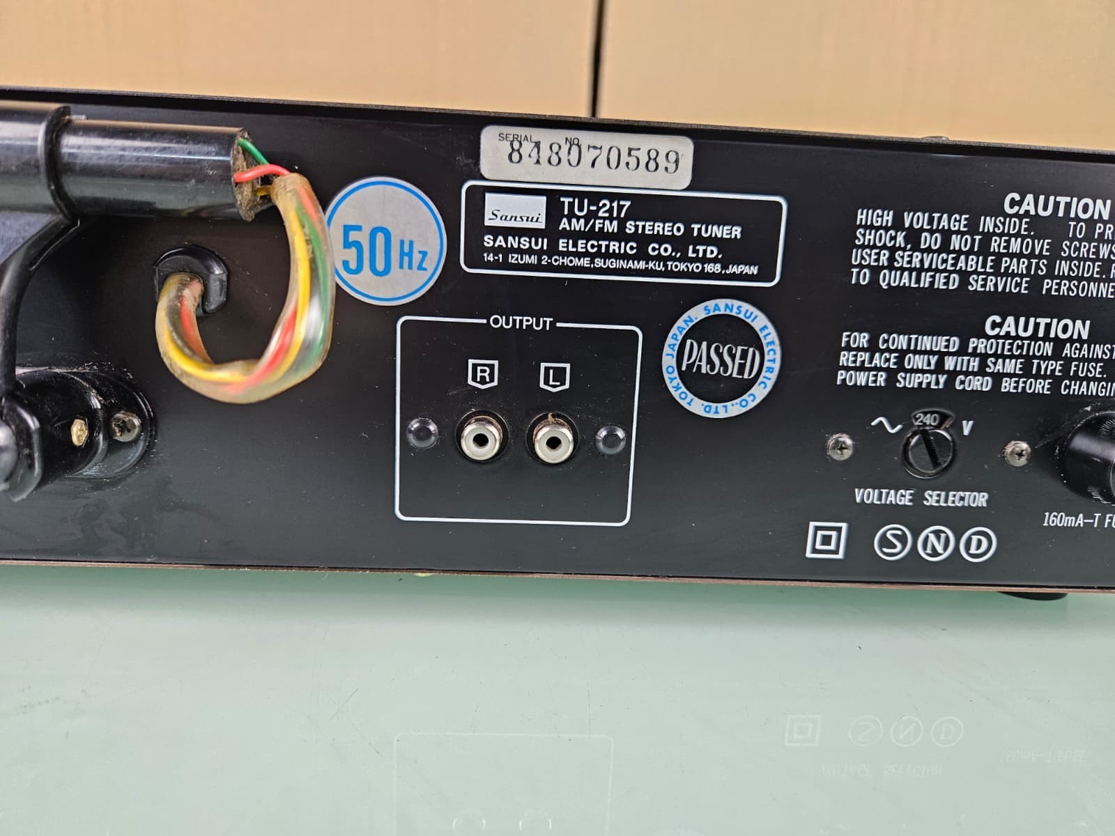 SANSUI TU 217 AM/FM STEREO TUNER