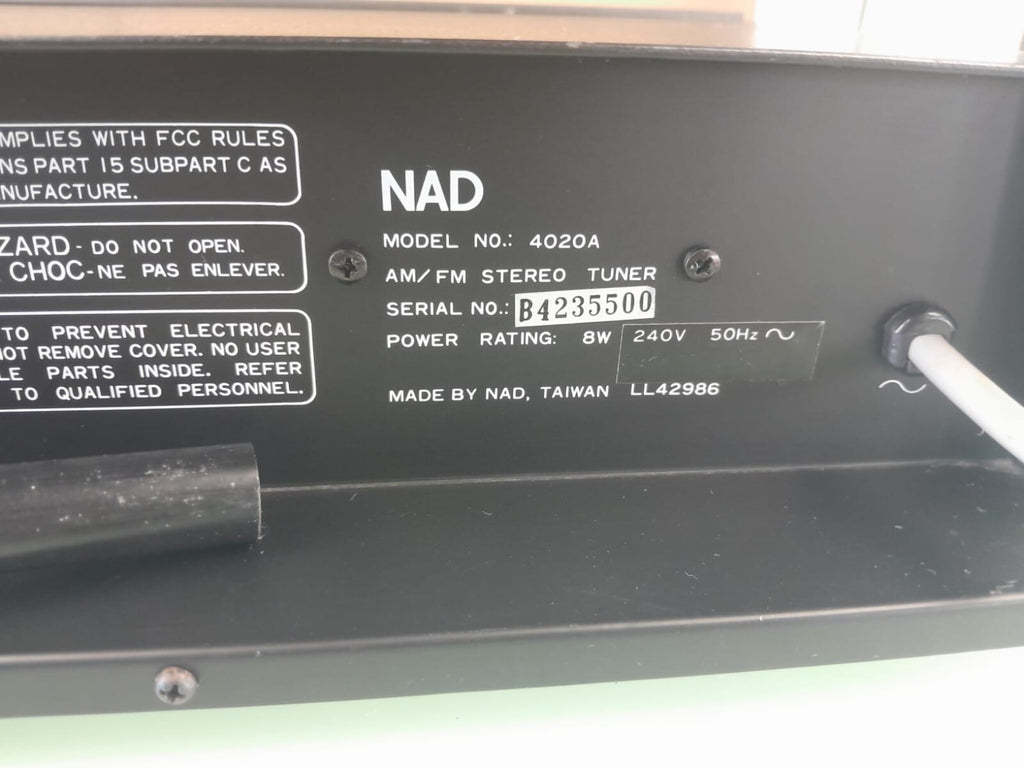 NAD 4020A AM/FM STEREO TUNER