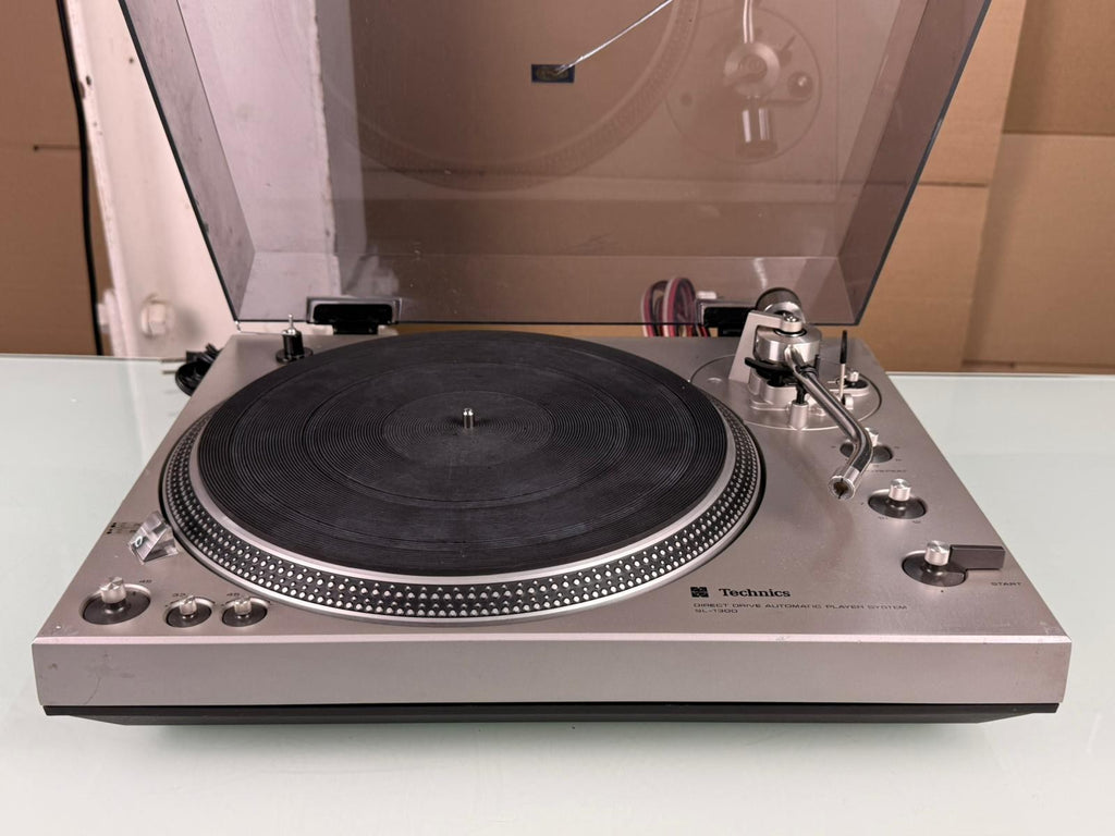TECHNICS SL 1300 DIRECT DRIVE AUTOMATIC PLAYER SYSTEM TURNTABLE