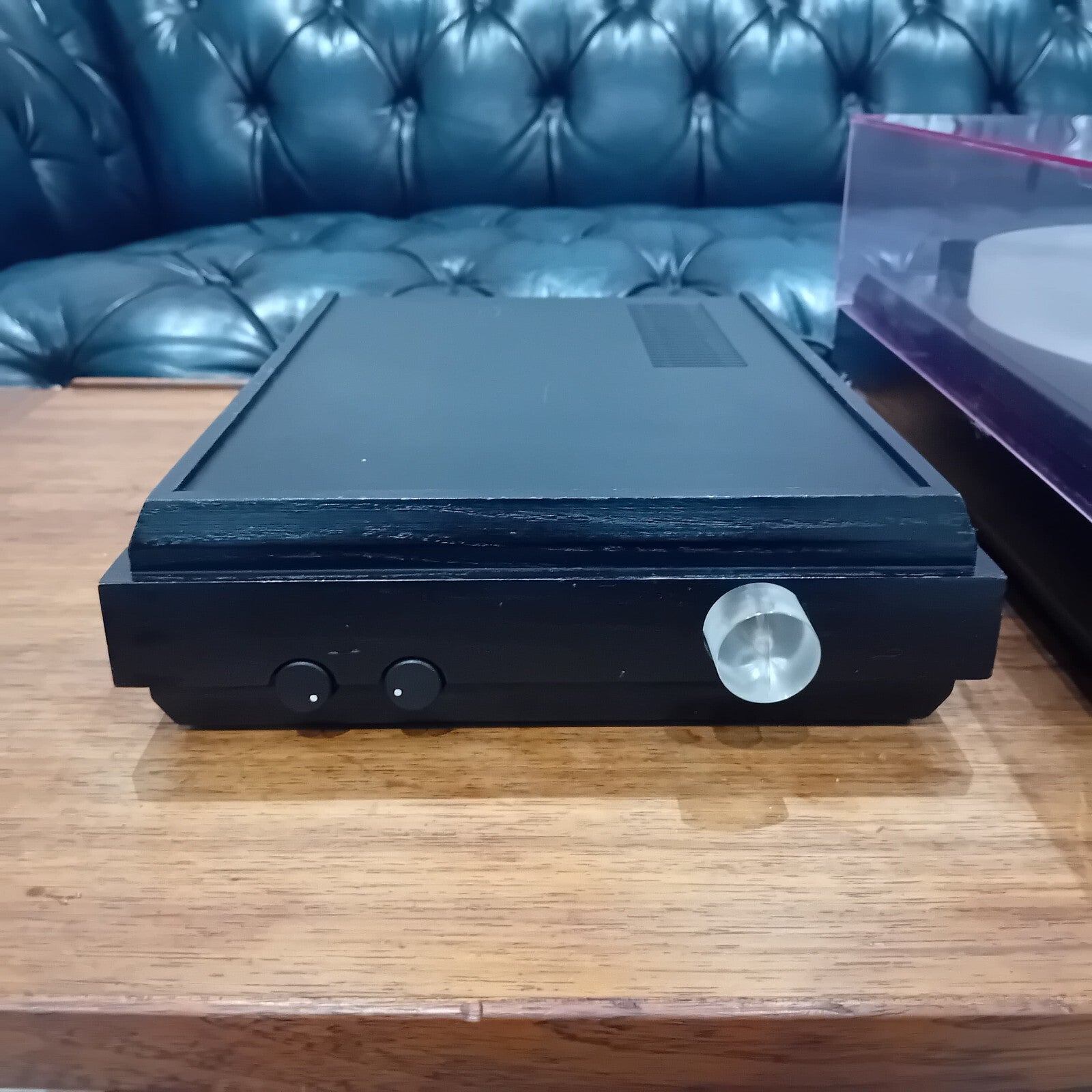 PINK TRIANGLE ANNIVERSARY TURNTABLE SME SERIES IV 4 TONEARM ORTOFON MC VIVO