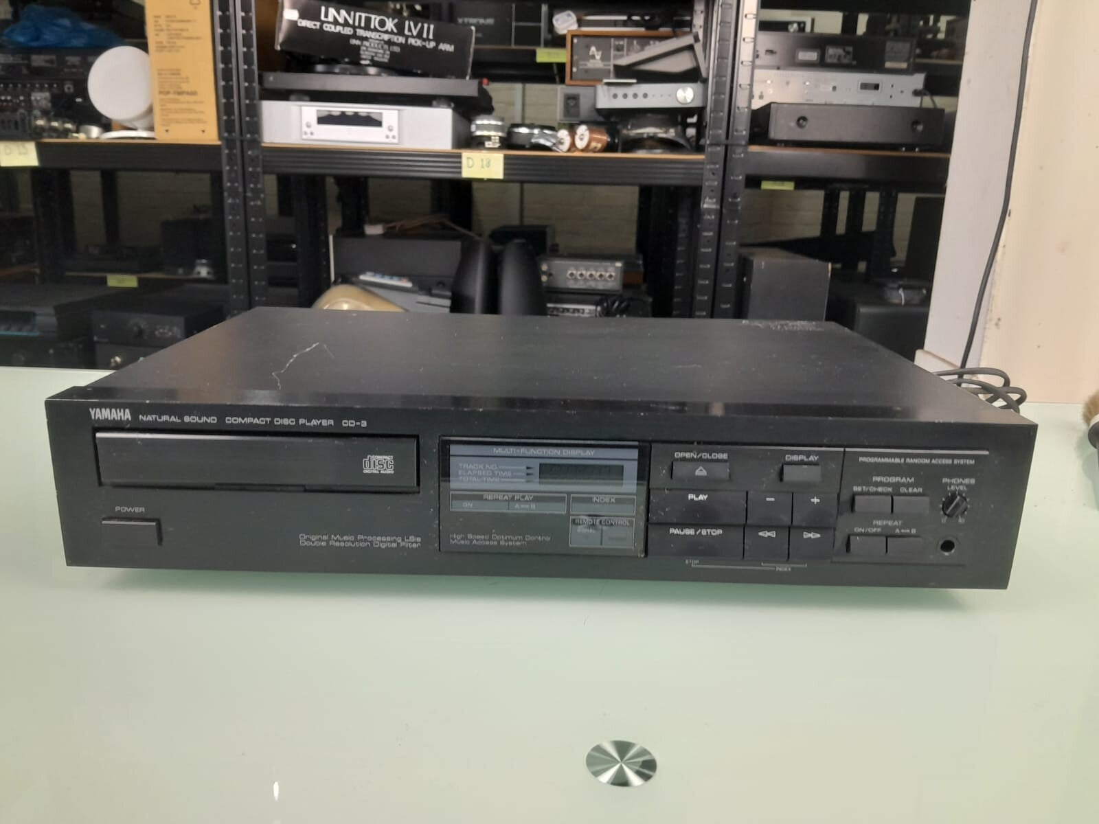 YAMAHA CD 3 NATURAL SOUND CD PLAYER
