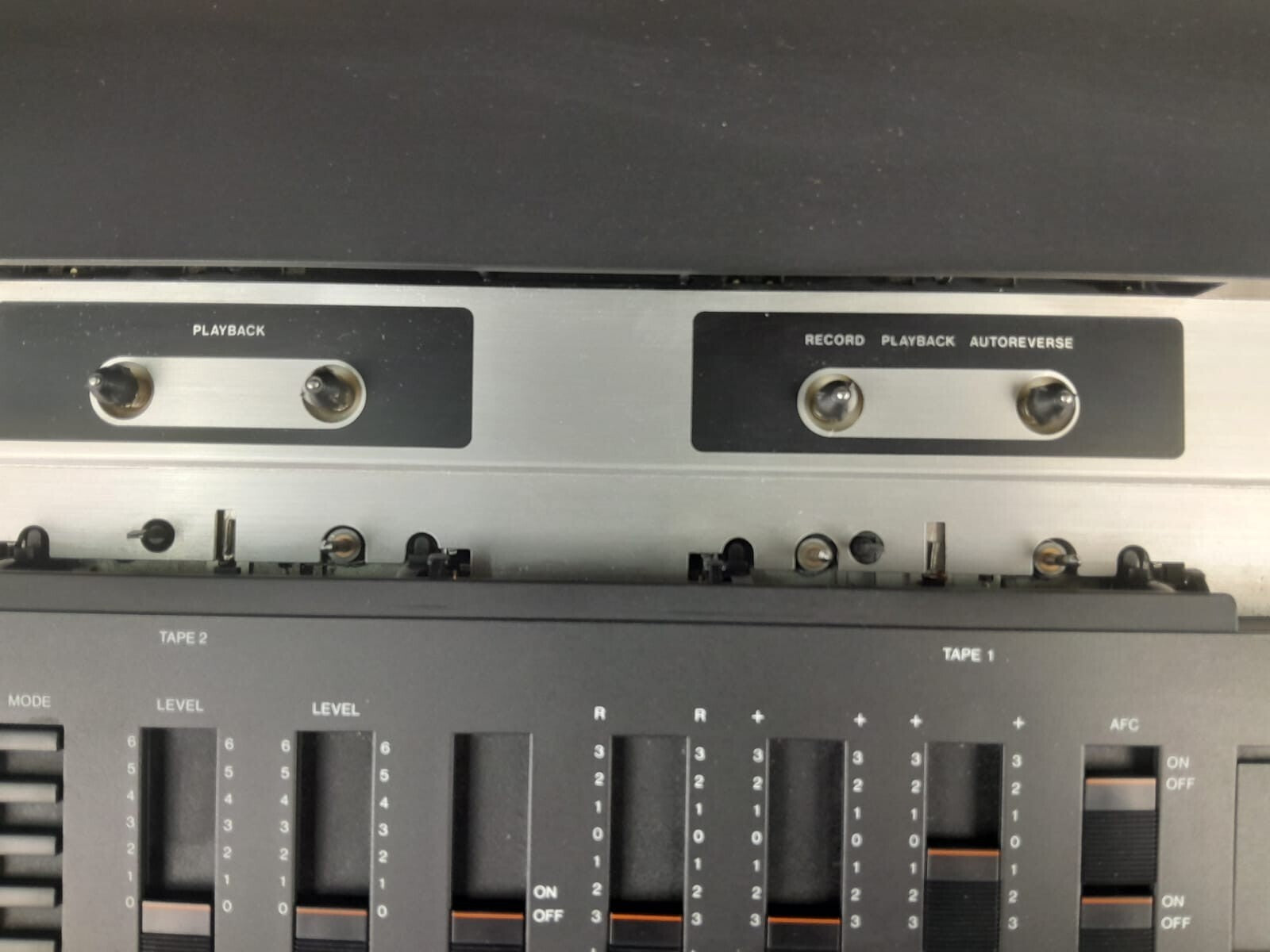 BANG & OLUFSEN B&O BEOCENTER 4000 CASSETTE TAPE RADIO AMPLIFIER
