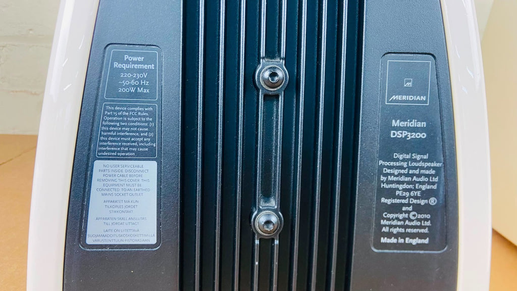 MERIDIAN DSP3200 SPEAKERS