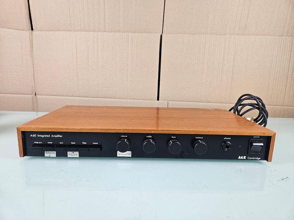 A&R CAMBRIDGE A60 ARCAM STEREO INTEGRATED AMPLIFIER