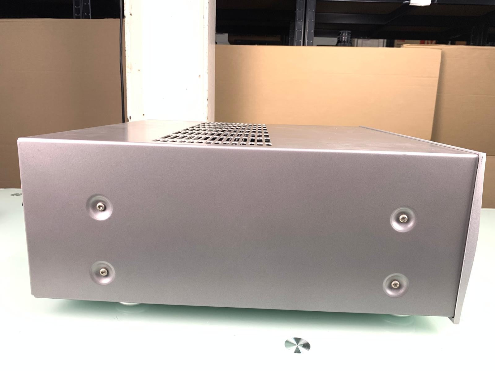 ARCAM FMJ P7 POWER AMPLIFIER