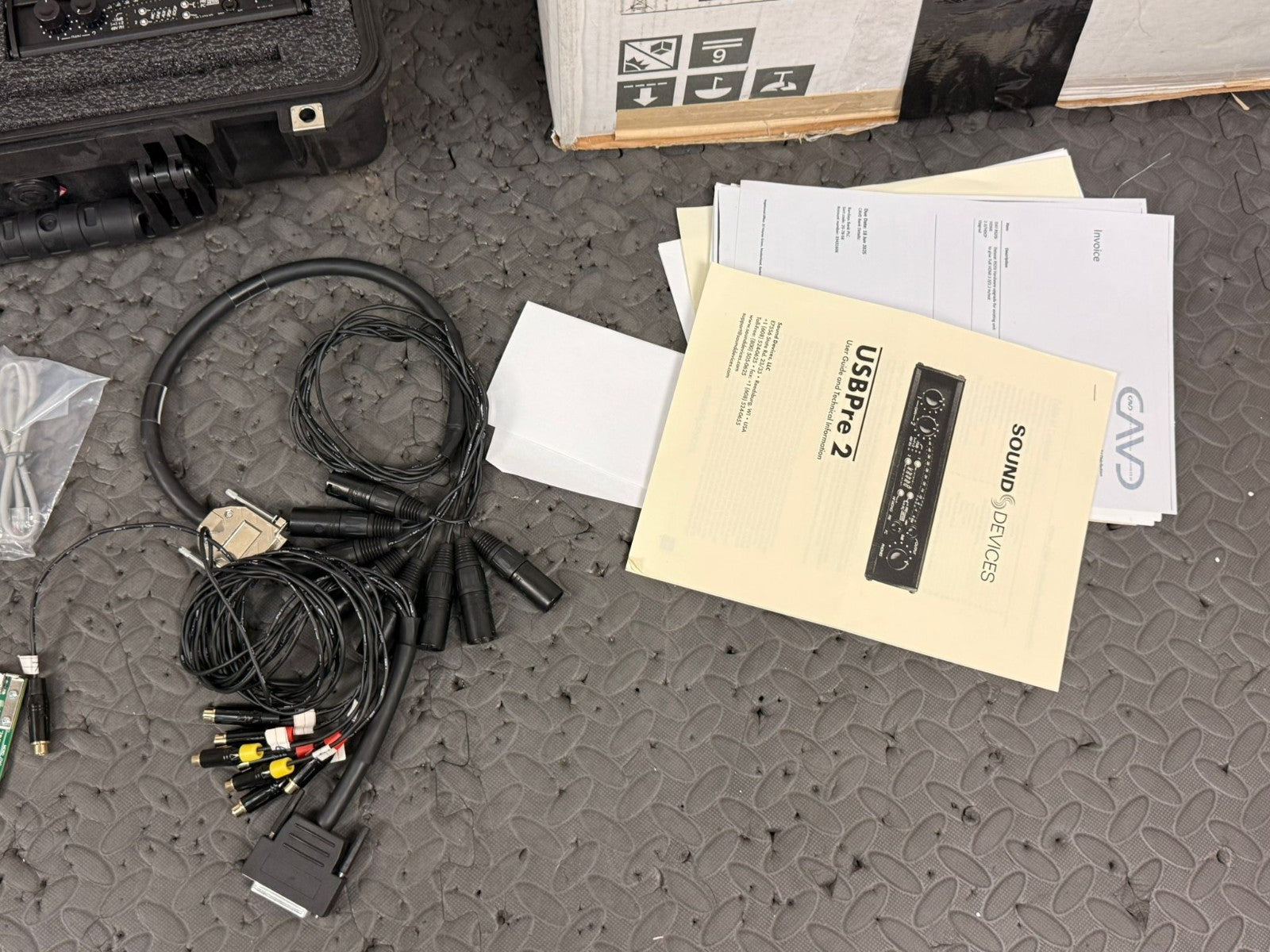 DATASAT RS20i 16-channel surround sound processor CINEMA
