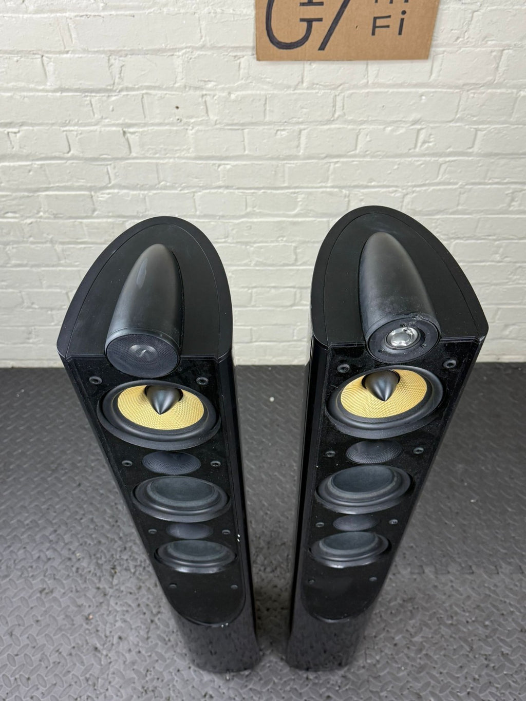 BOWERS & WILKINS B&W XT4 FLOOR STANDING SPEAKERS