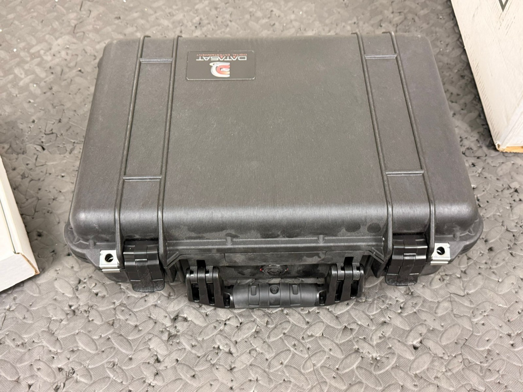DATASAT RS20i 16-channel surround sound processor CINEMA