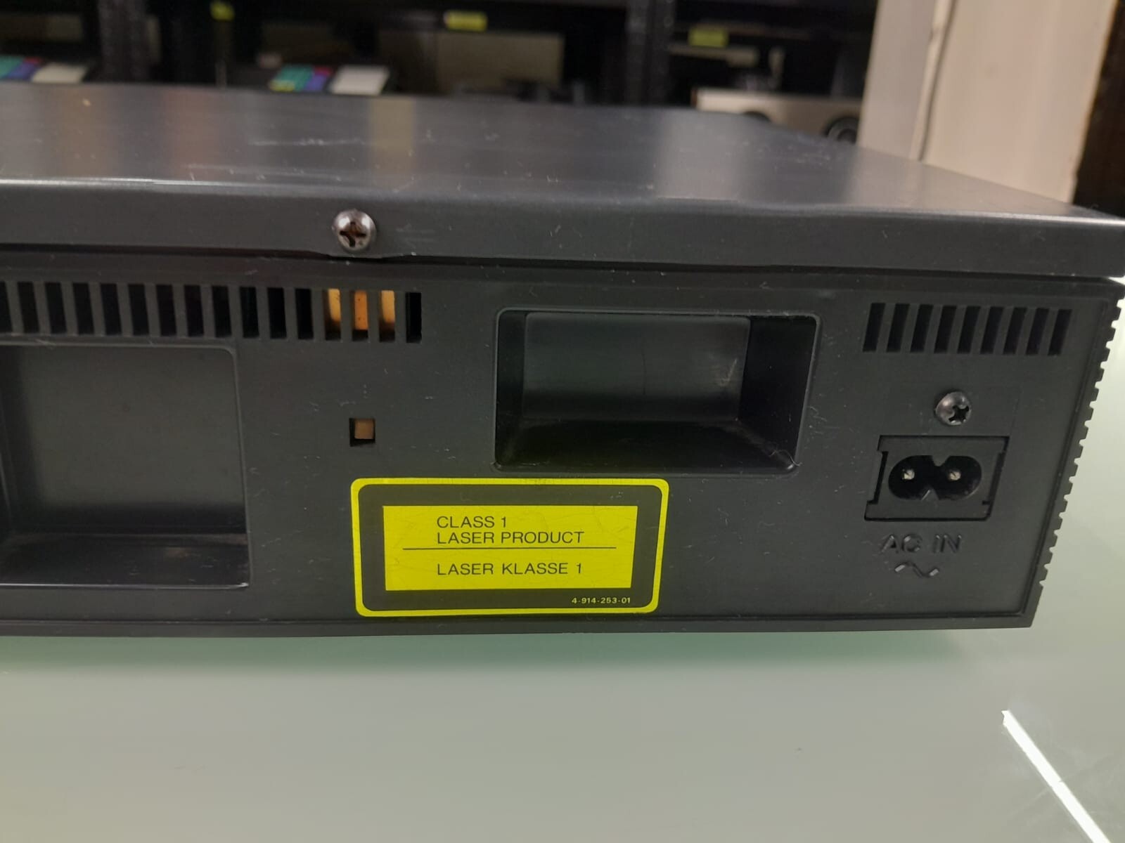 SONY CDP M26 CD PLAYER