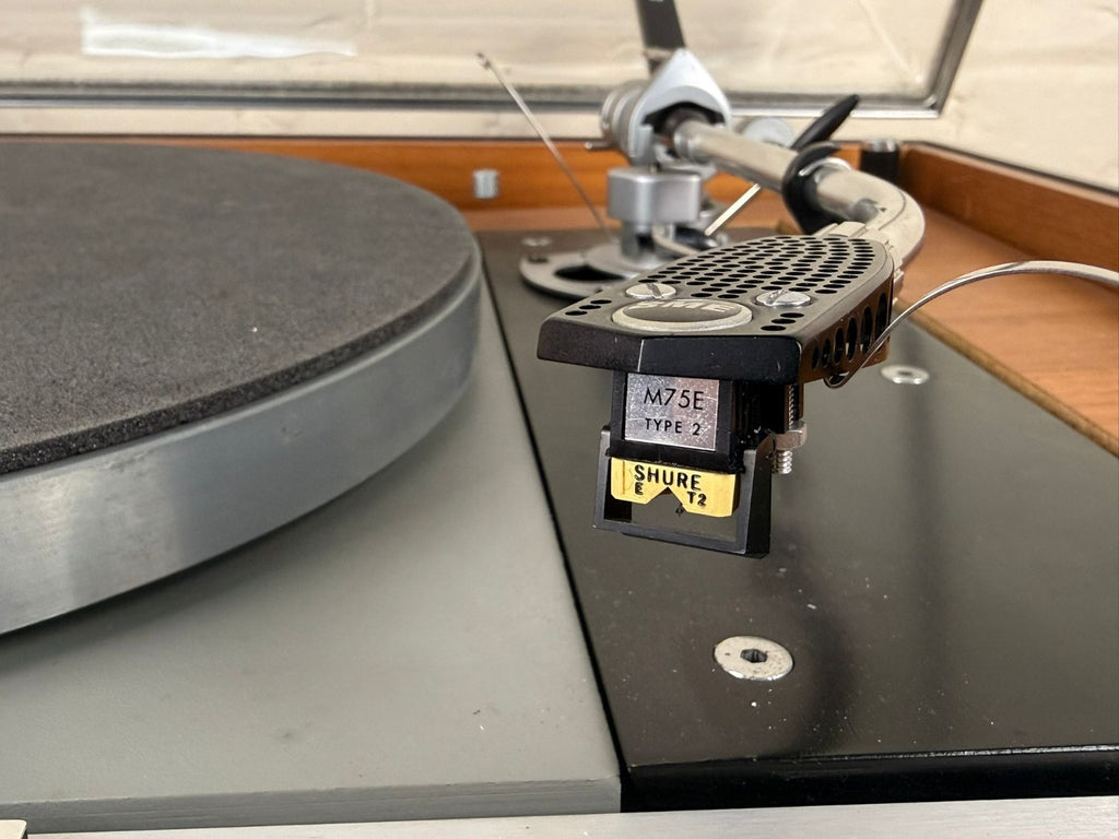 THORENS TD 125 TURNTABLE WITH SME 3009 TONEARM & SHURE M75E CARTRIDGE
