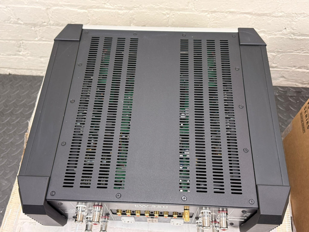 SERVICED MUSICAL FIDELITY KW 550 INTEGRATED AMPLIFIER & KW 550 POWER SUPPLY